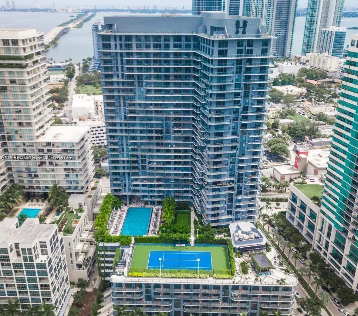 1 bedroom 1 bath Residential for sale at 121 NE 34th St # 2115, Miami FL 33137