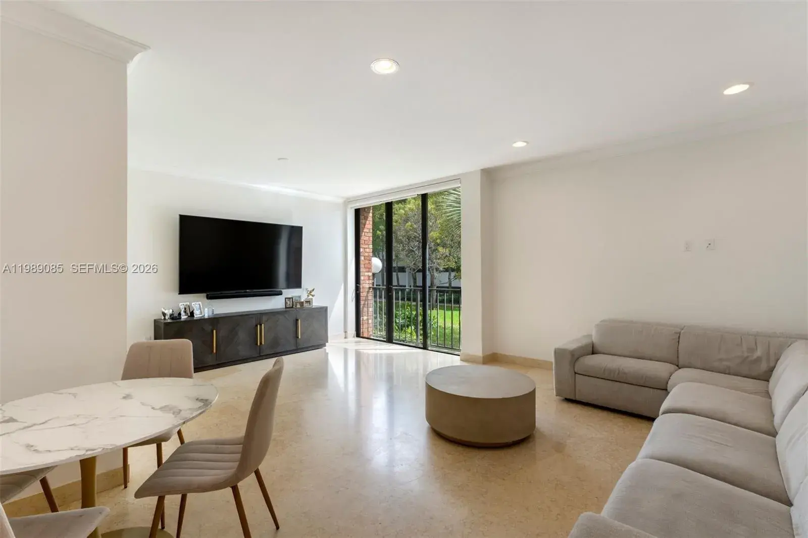 4 bedroom 4 bath Residential for sale at 1566 NE Quayside Ter # D14, Miami FL 33138