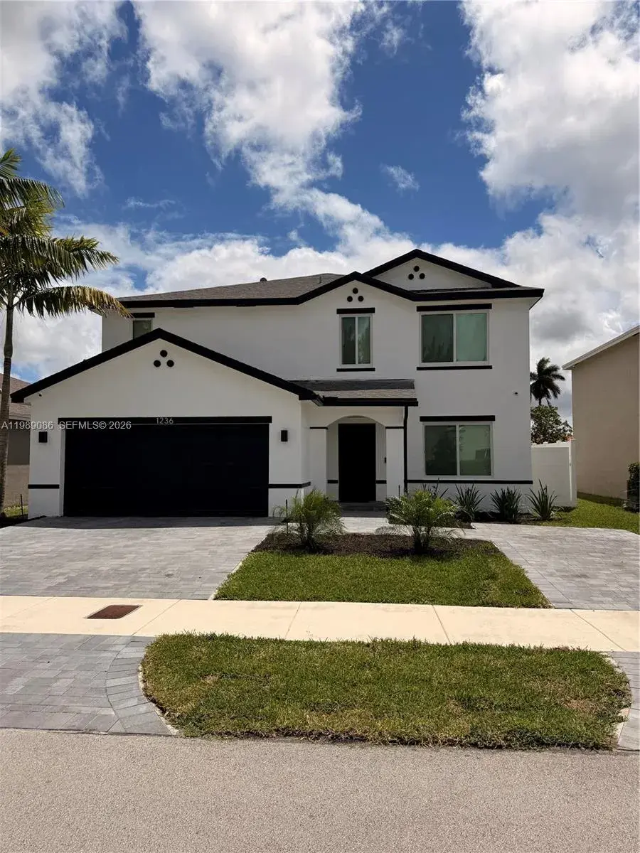 6 bedroom 3 bath Residential for sale at 1236 NW 208th St, Miami Gardens FL 33169