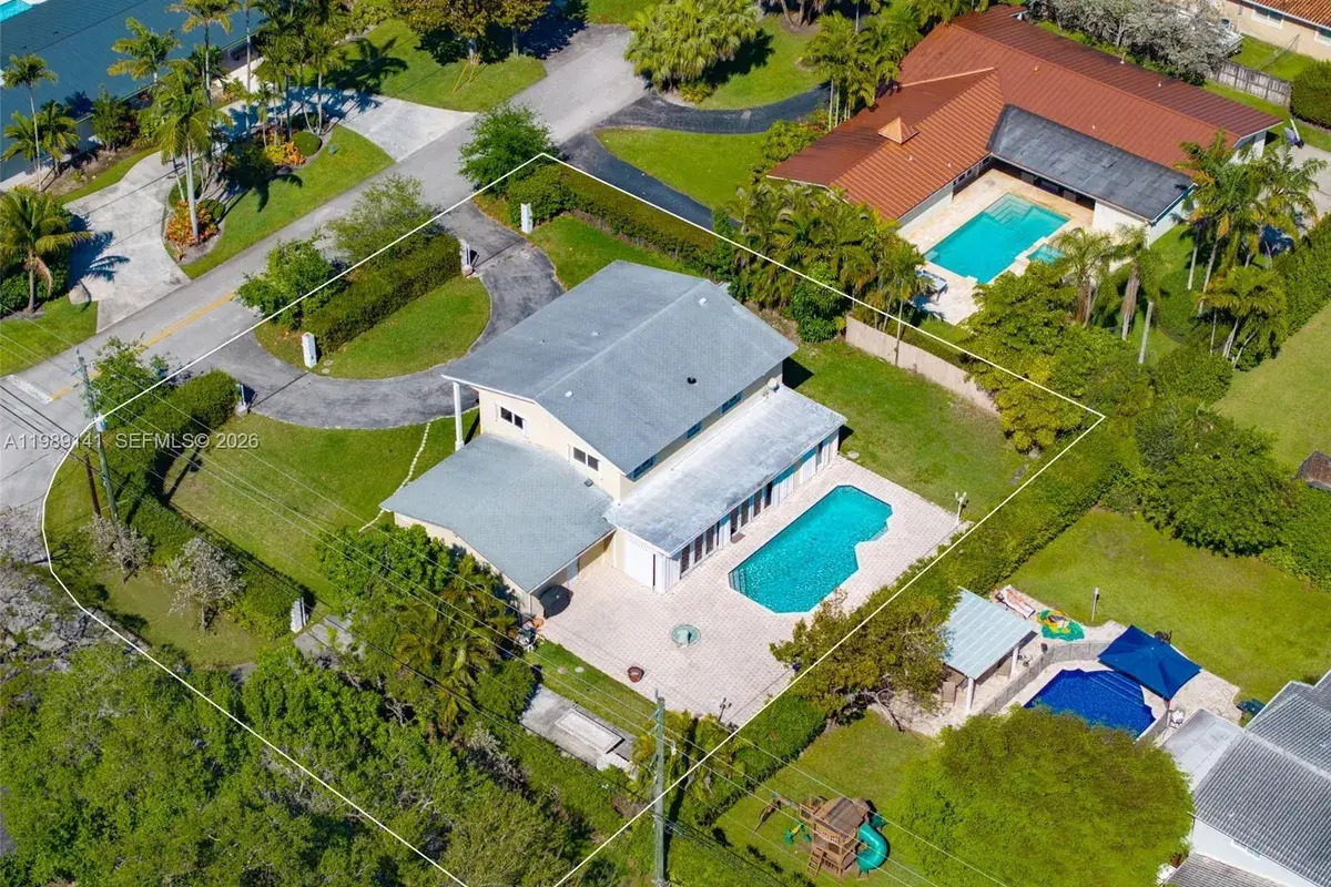 7390 SW 114th St, Pinecrest FL 33156