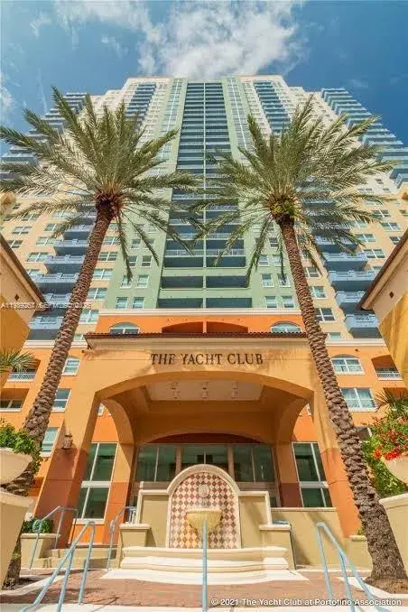 90 Alton Rd # 803, Miami Beach FL 33139