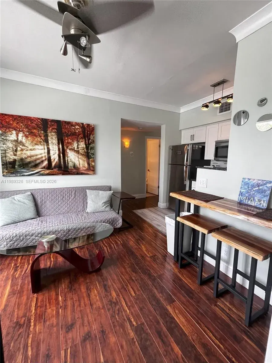 2 bedroom 2 bath for sale at 1320 Drexel Ave # 301, Miami Beach FL 33139