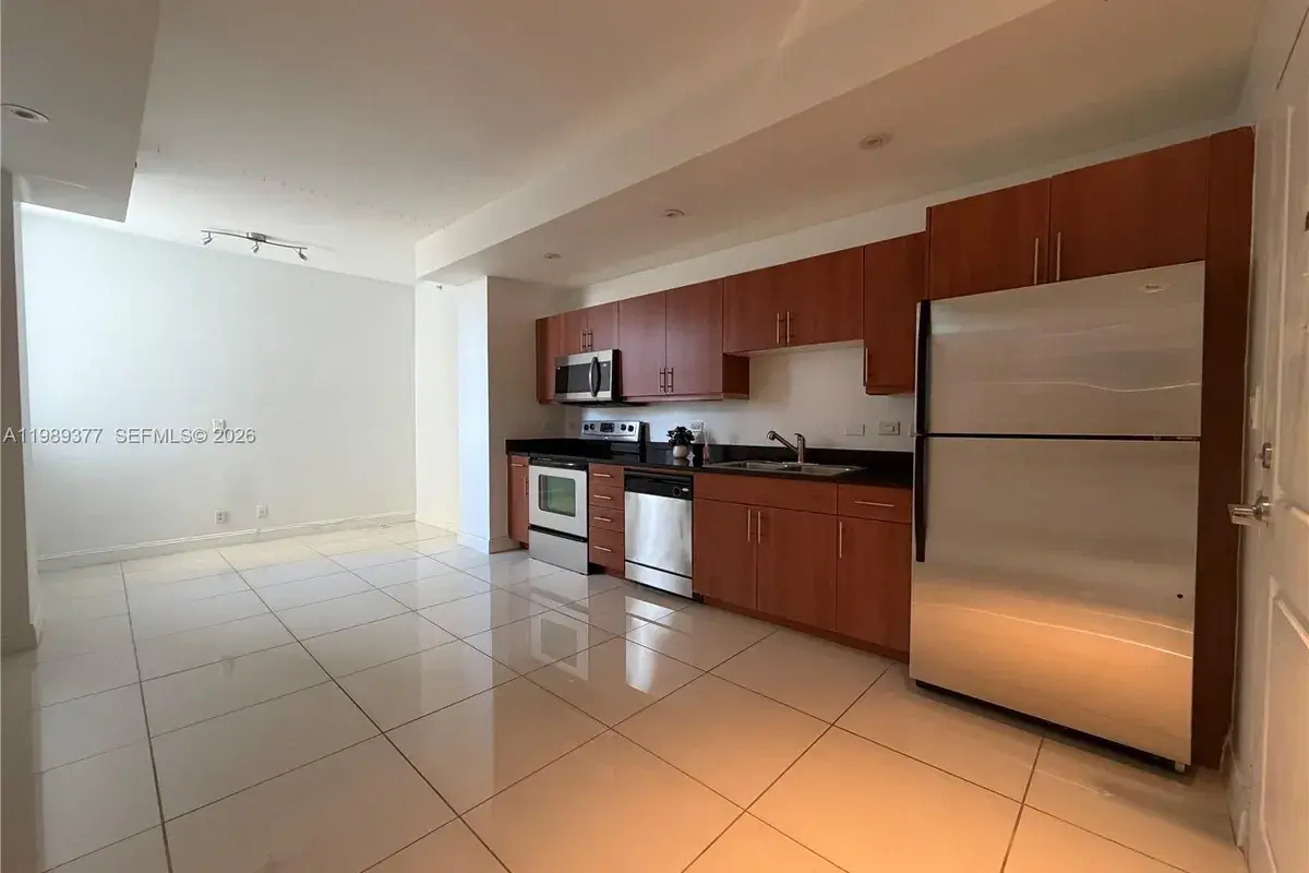 111 E Flagler St # 606, Miami FL 33131