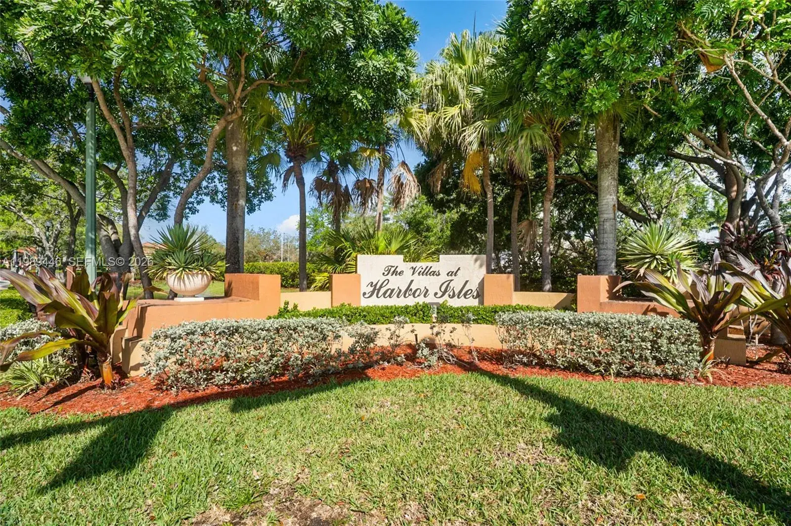 2 bedroom 2 bath Residential for sale at 2265 Mariner Ct # 2610, Dania Beach FL 33312