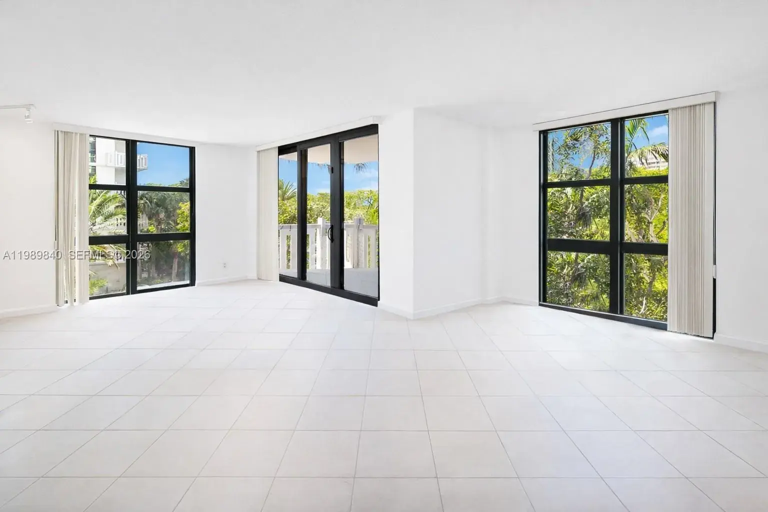 3 bedroom 2 bath for sale at 1121 Crandon Blvd # F206, Key Biscayne FL 33149