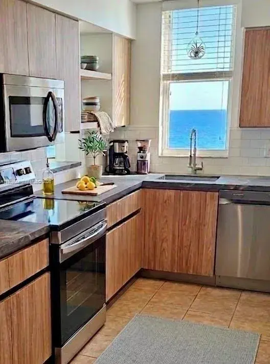 770 Claughton Island Dr # 1216, Miami FL 33131