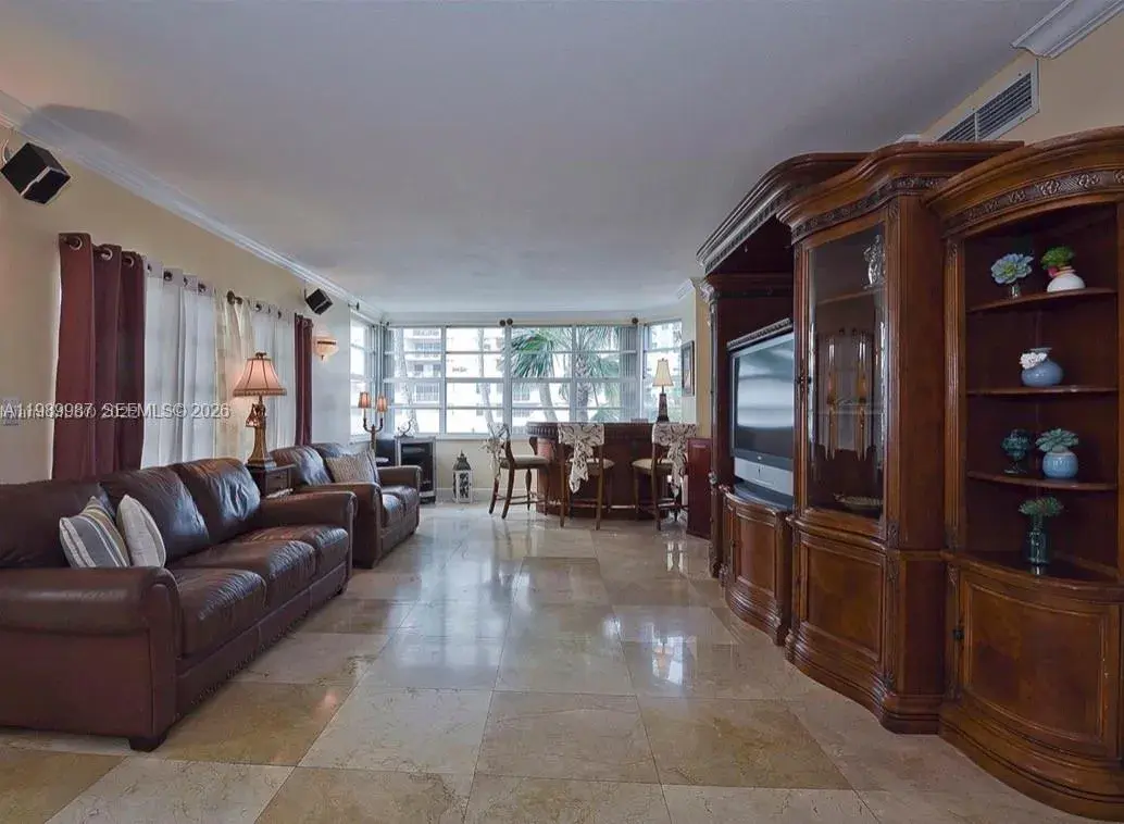 1985 S Ocean Dr # 2F, Hallandale Beach FL 33009