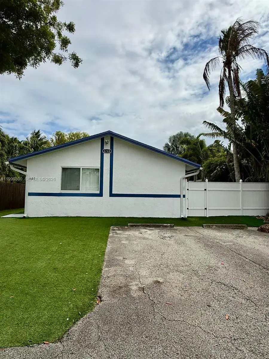 Residential Income for sale at 650 NE 15TH ST, Fort Lauderdale FL 33304