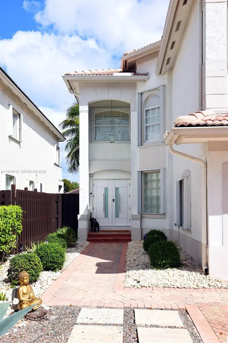11143 NW 72nd Ter, Doral FL 33178