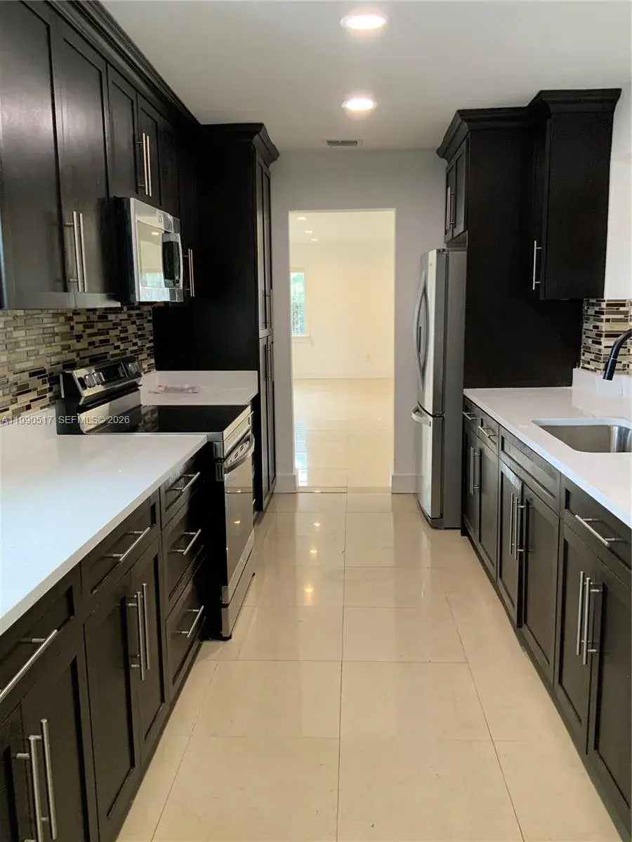 1970 NW 192nd Ter, Miami Gardens FL 33056