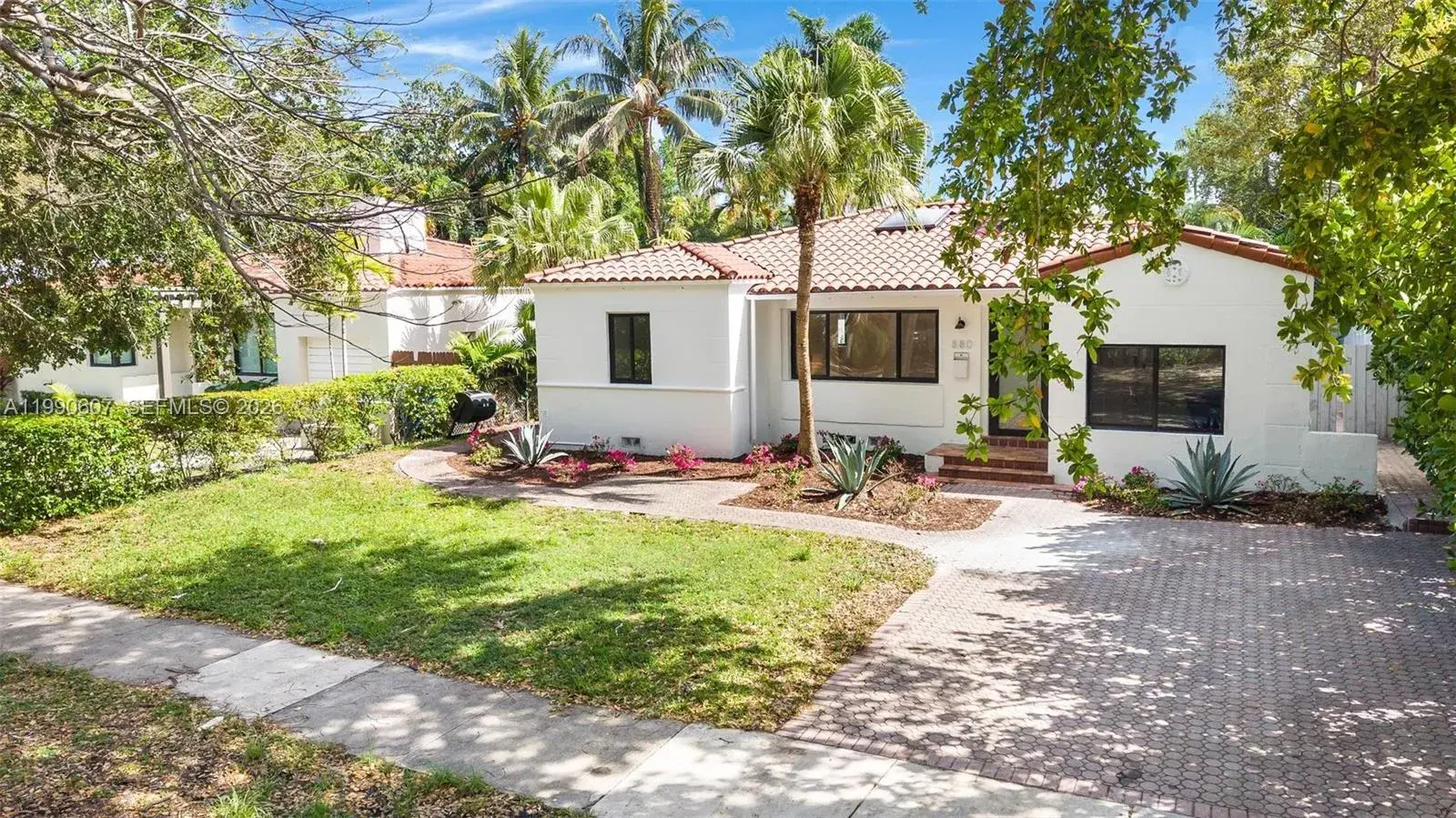 880 NE 72nd Ter, Miami FL 33138