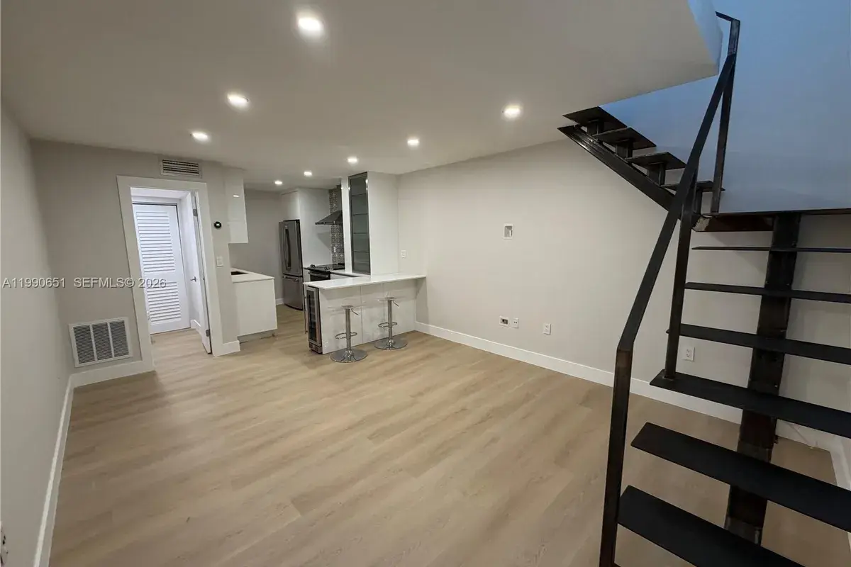 3025 Mary St # 11, Miami FL 33133