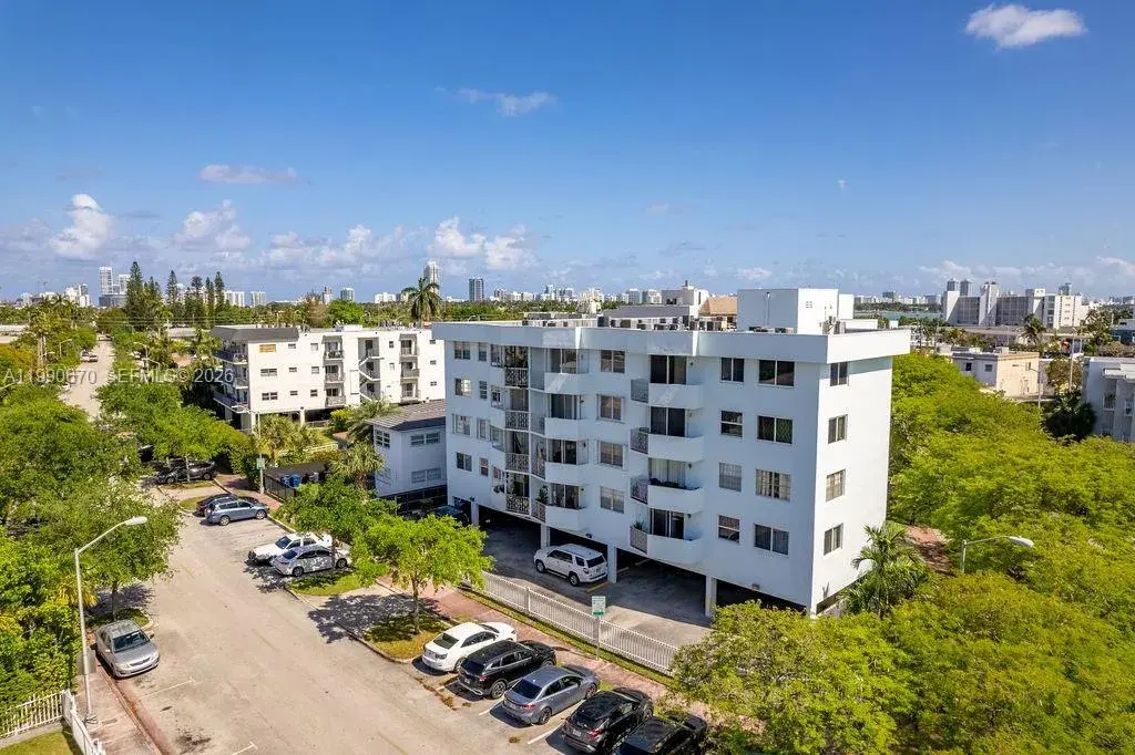 1990 Marseille Dr # 402, Miami Beach FL 33141
