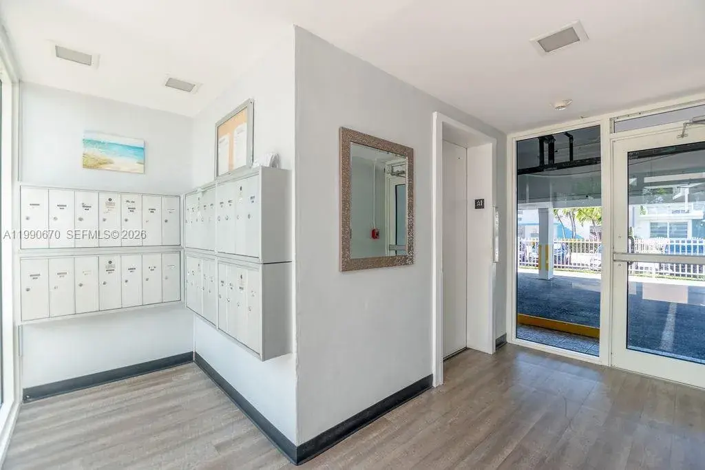 1990 Marseille Dr # 402, Miami Beach FL 33141