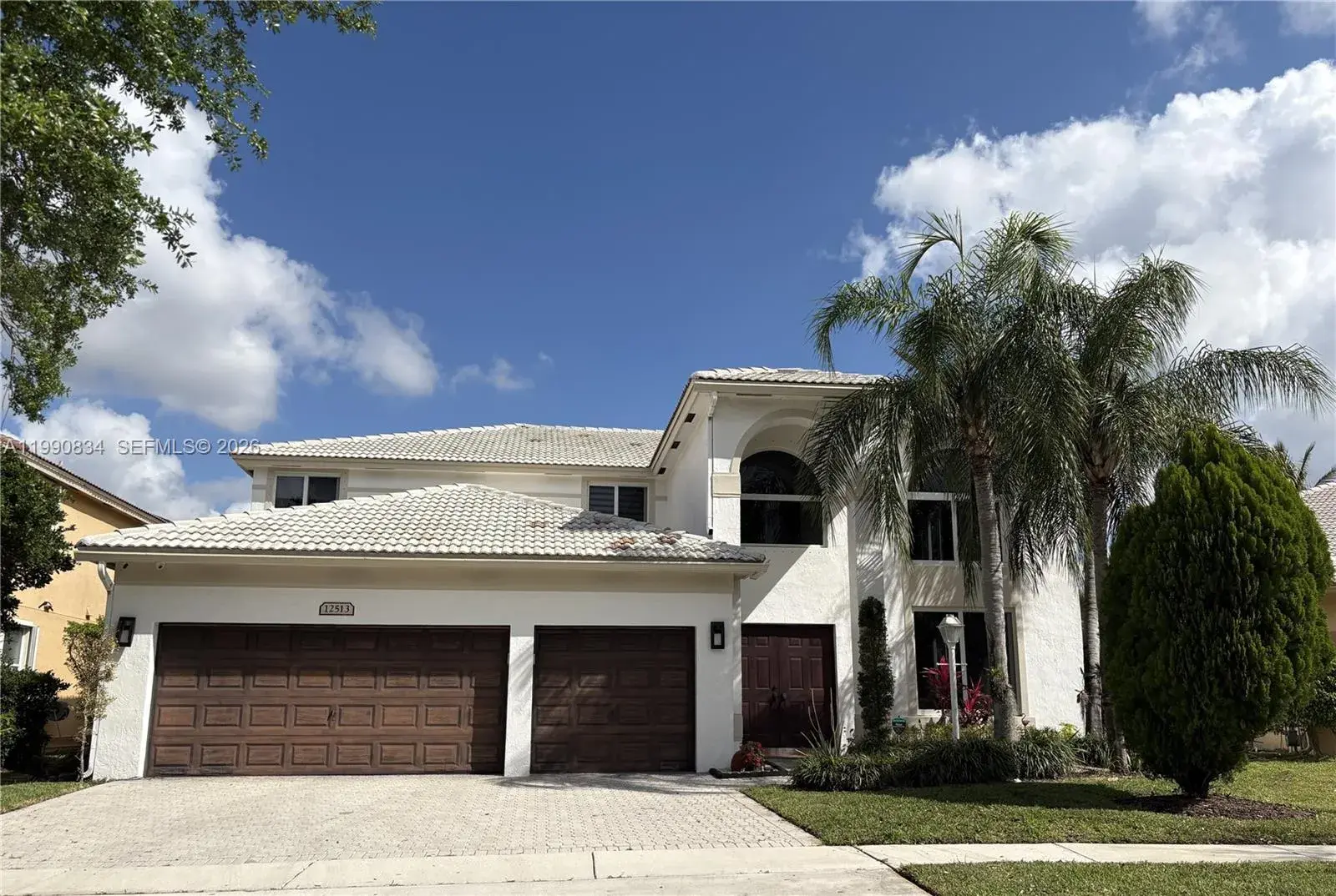 4 bedroom 3 bath Residential for sale at 12513 NW 18th Mnr, Pembroke Pines FL 33028