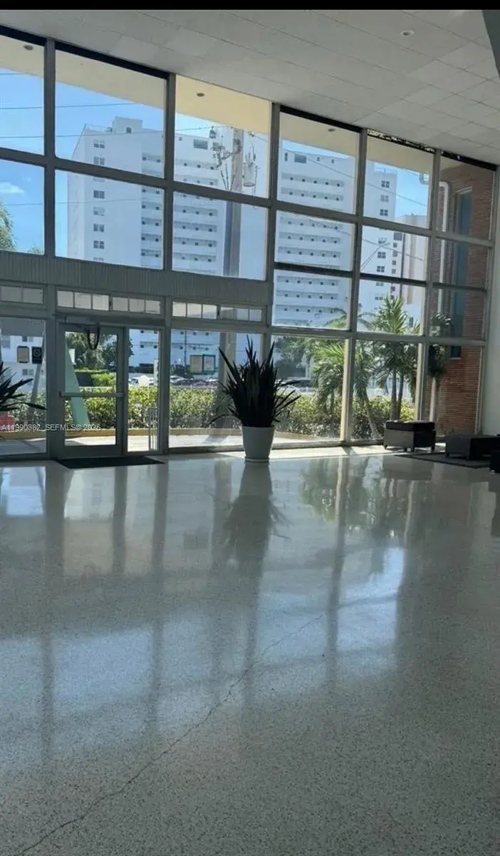 6484 Indian Creek Dr # 107, Miami Beach FL 33141