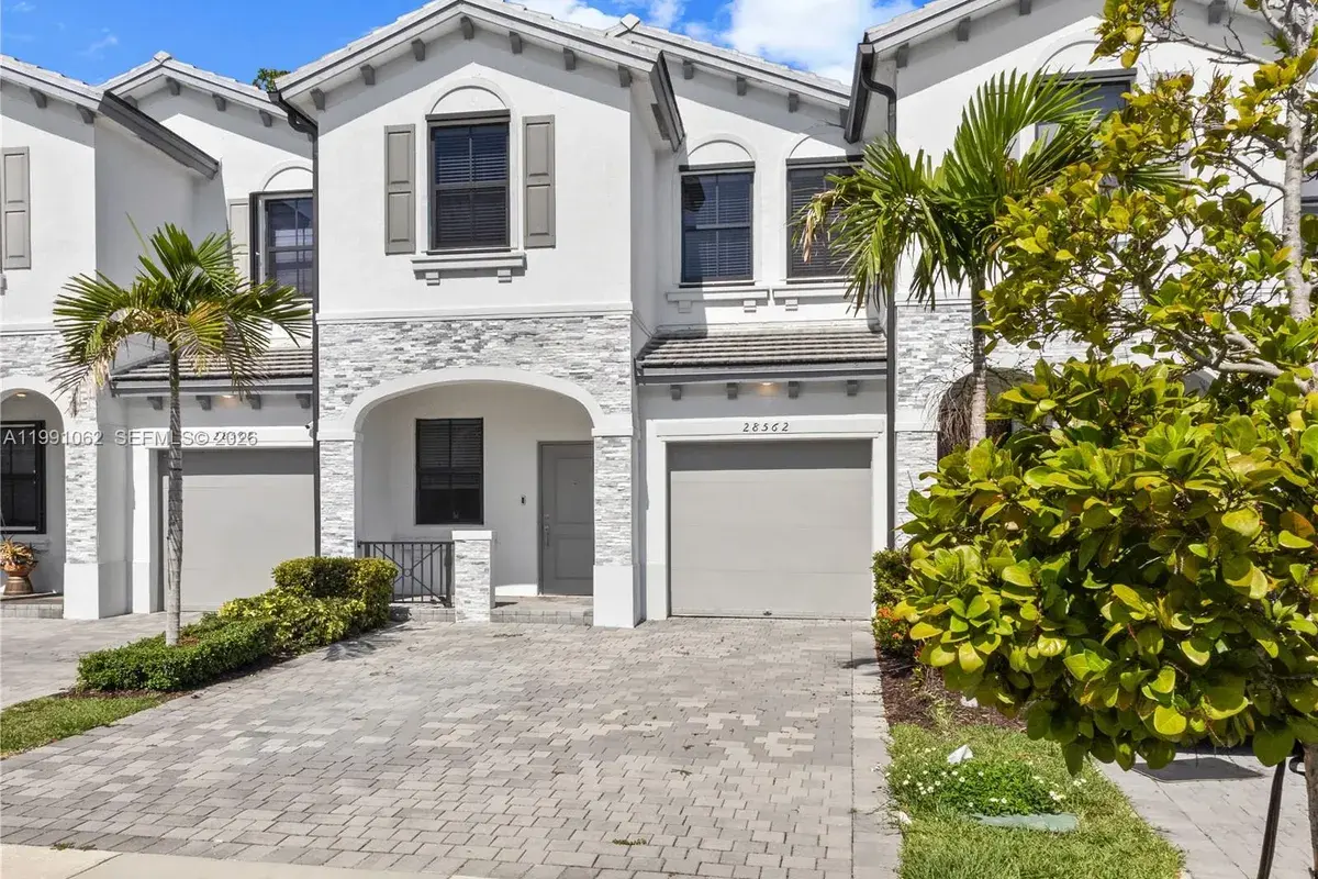 28562 SW 134th Ct, Miami FL 33033