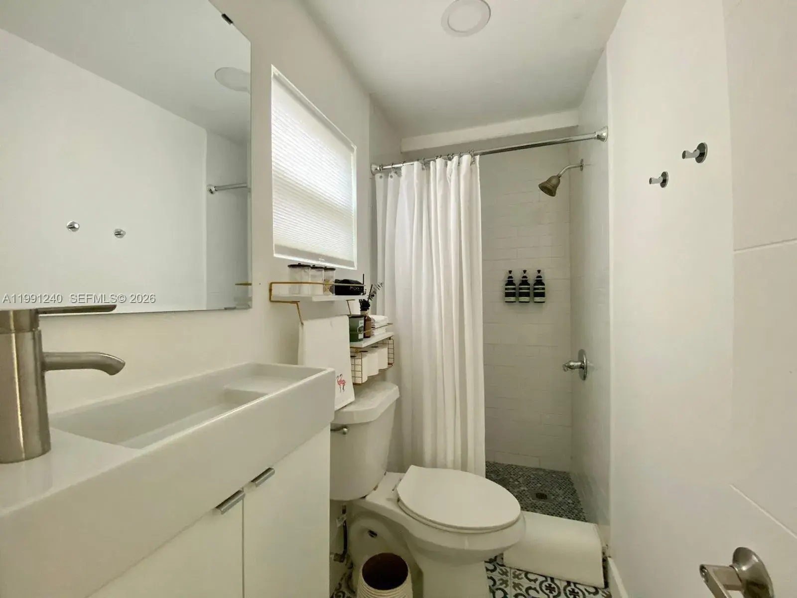 1121 NE 1st Ave # 4, Fort Lauderdale FL 33304