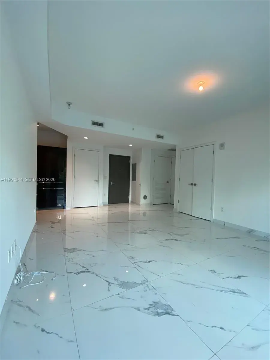 1080 Brickell Ave # 205, Miami FL 33131