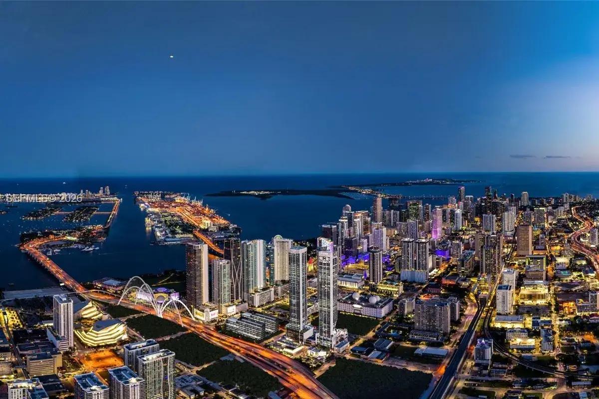 20 NE 11th St # 3706, Miami FL 33132