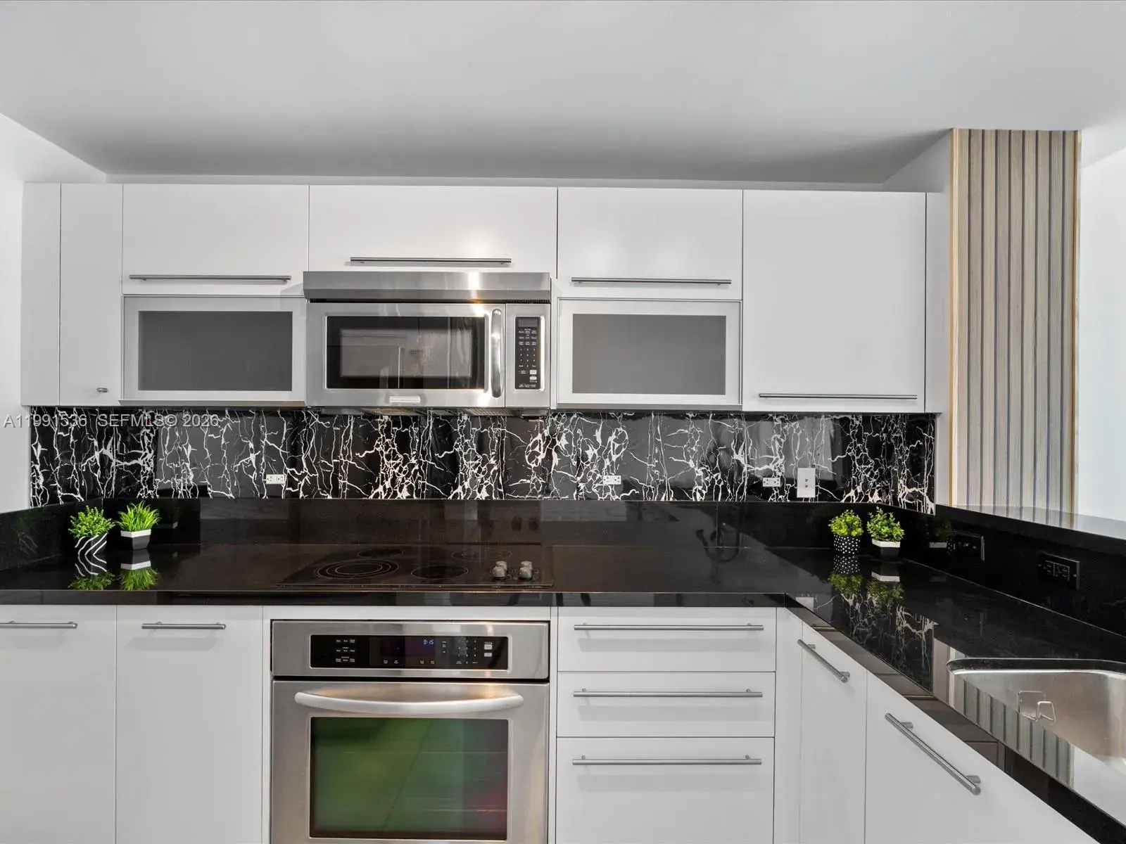 244 Biscayne Blvd # 1605, Miami FL 33132