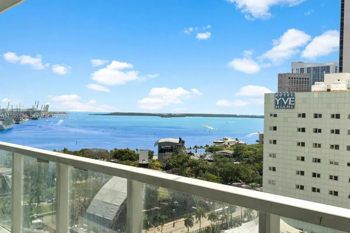 244 Biscayne Blvd # 1605, Miami FL 33132