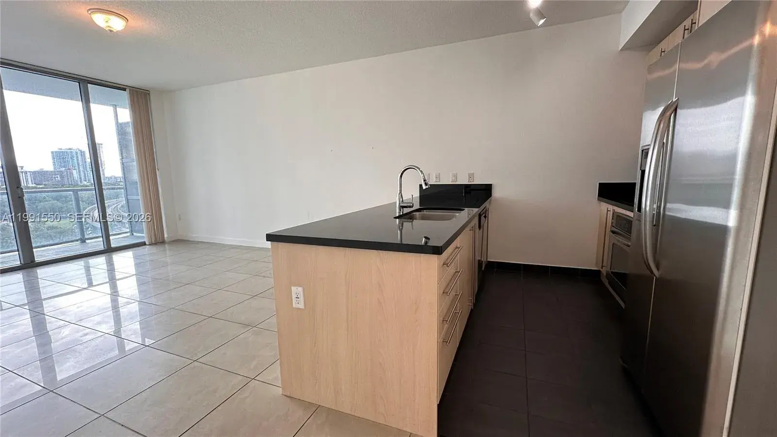 79 SW 12th St, Miami FL 33130 photo 3