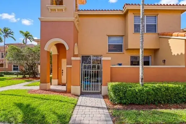 3 bedroom 2 bath Residential for sale at 4914 Sailboat Dr # 4610, Dania Beach FL 33312