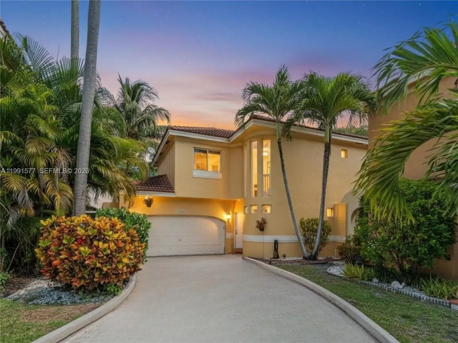 4 bedroom 2 bath Residential for sale at 11407 Lakeview Dr, Coral Springs FL 33071
