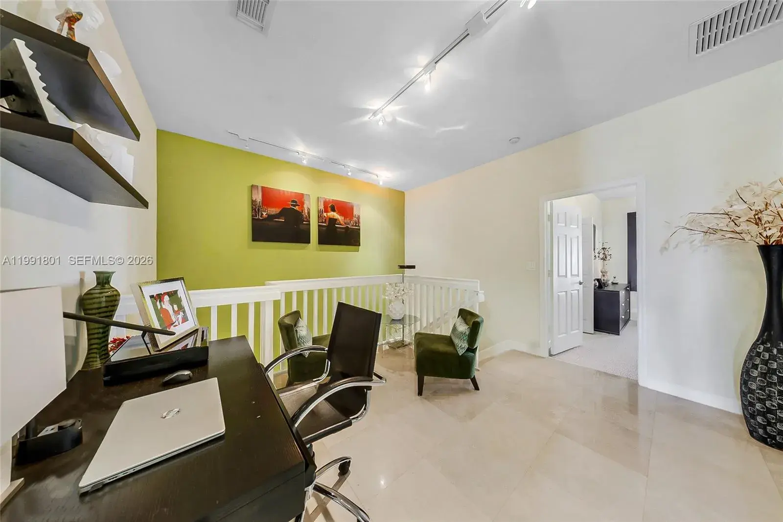 10711 NW 75th Ln, Doral FL 33178