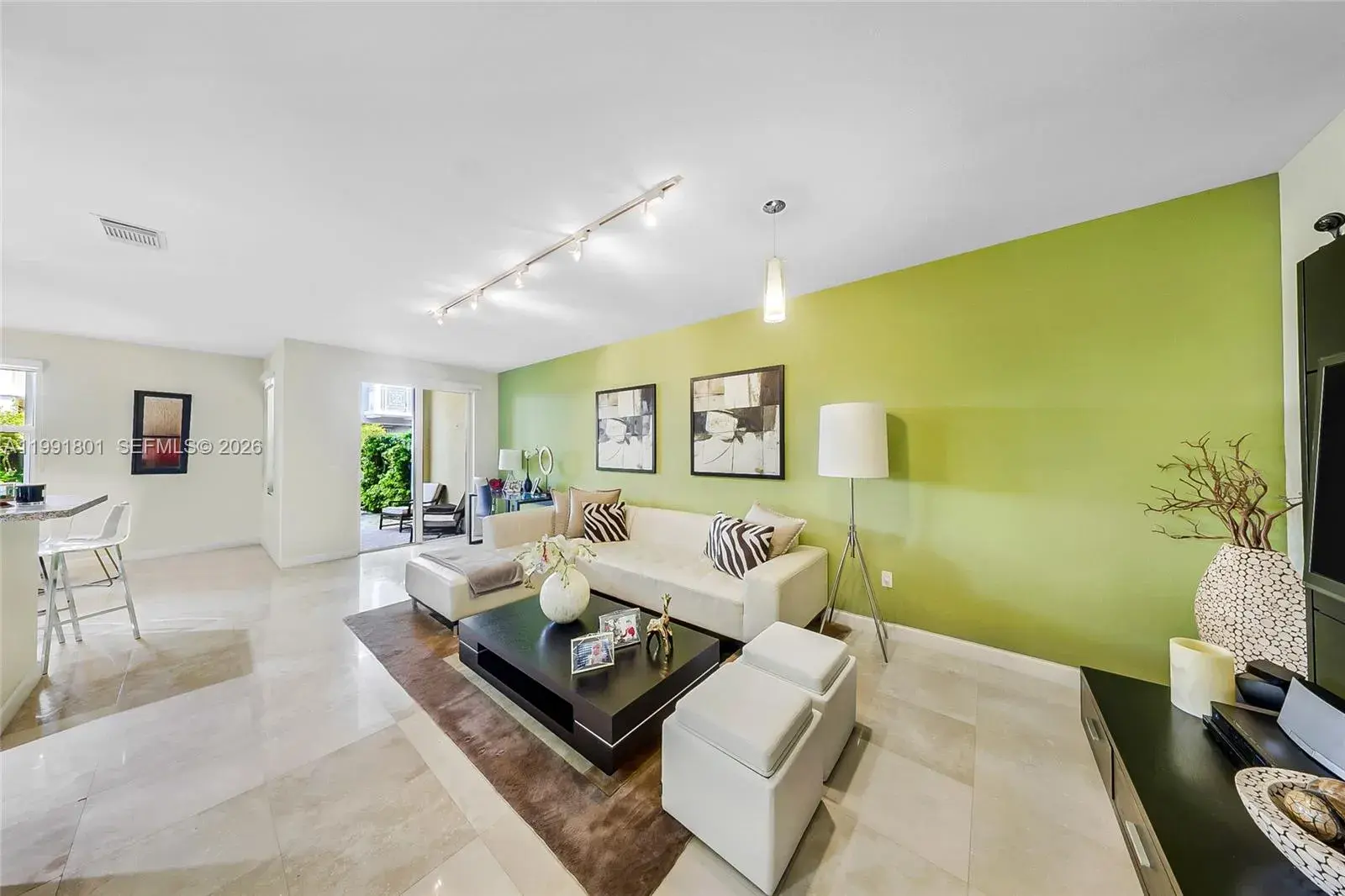 10711 NW 75th Ln, Doral FL 33178