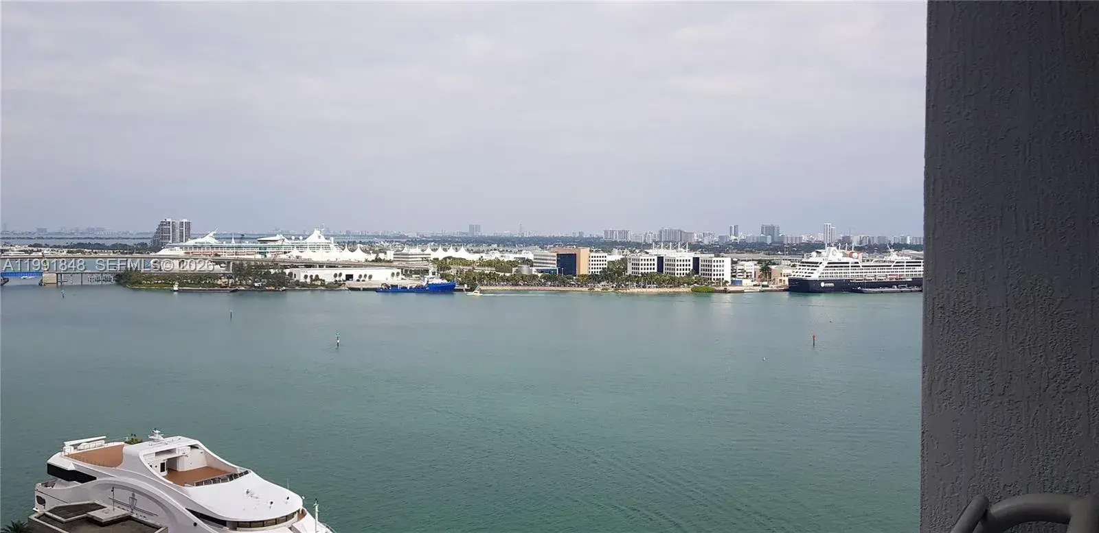 335 S Biscayne Blvd # 1706, Miami FL 33131