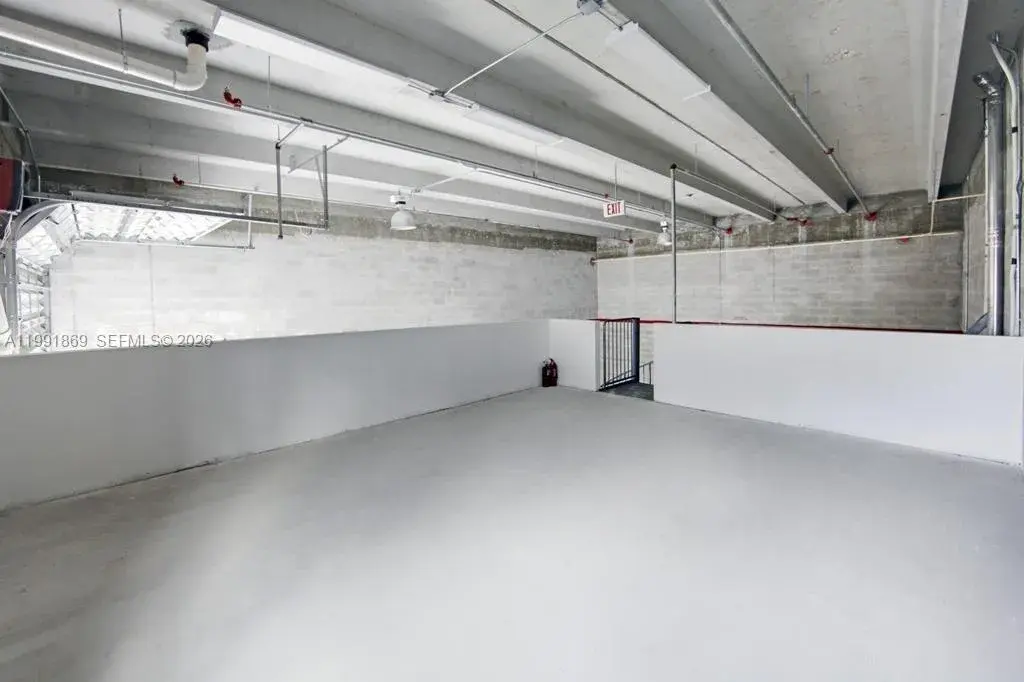 2355 NW 70th Ave # 3, Miami FL 33122