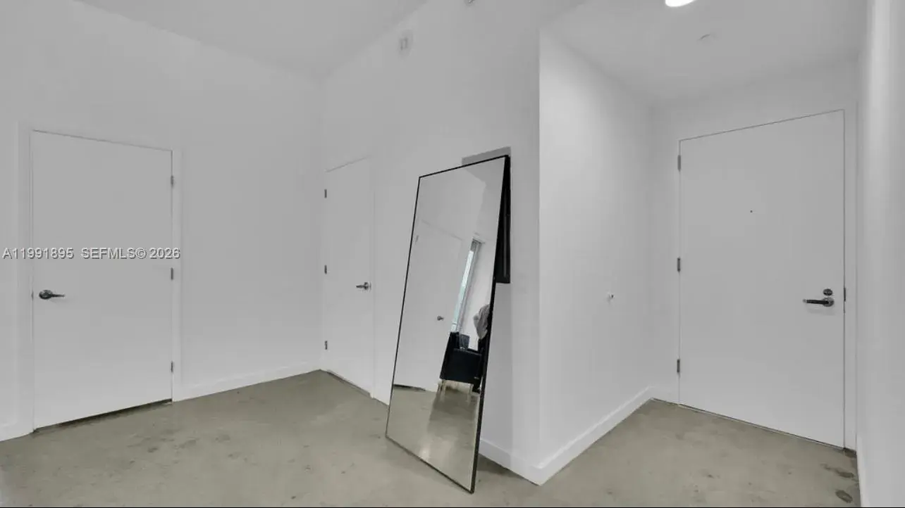 151 SE 1st St # 2411, Miami FL 33131