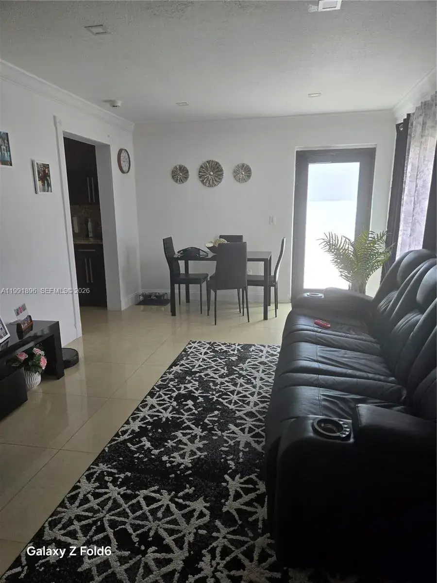 234 E 44th St, Hialeah FL 33013