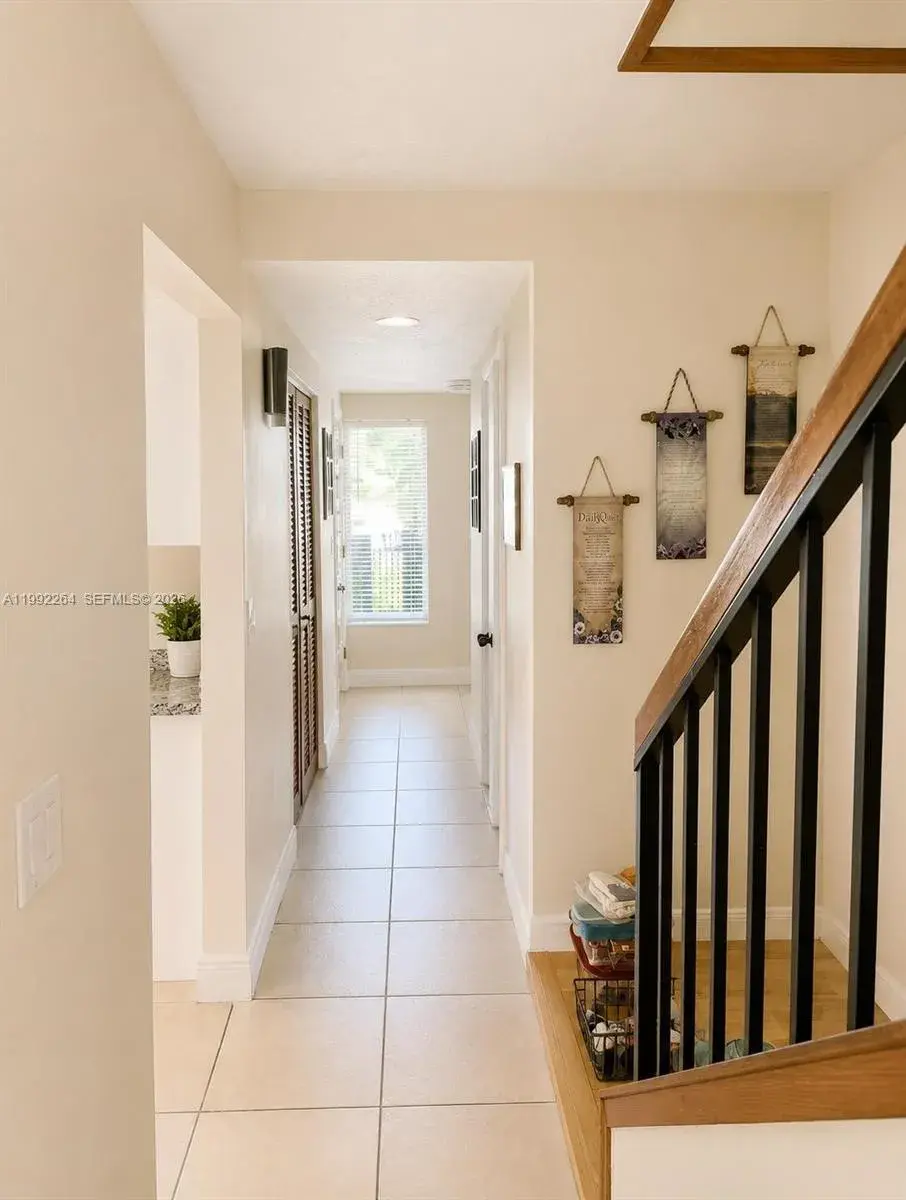 10060 NW 41st St # 5, Doral FL 33178