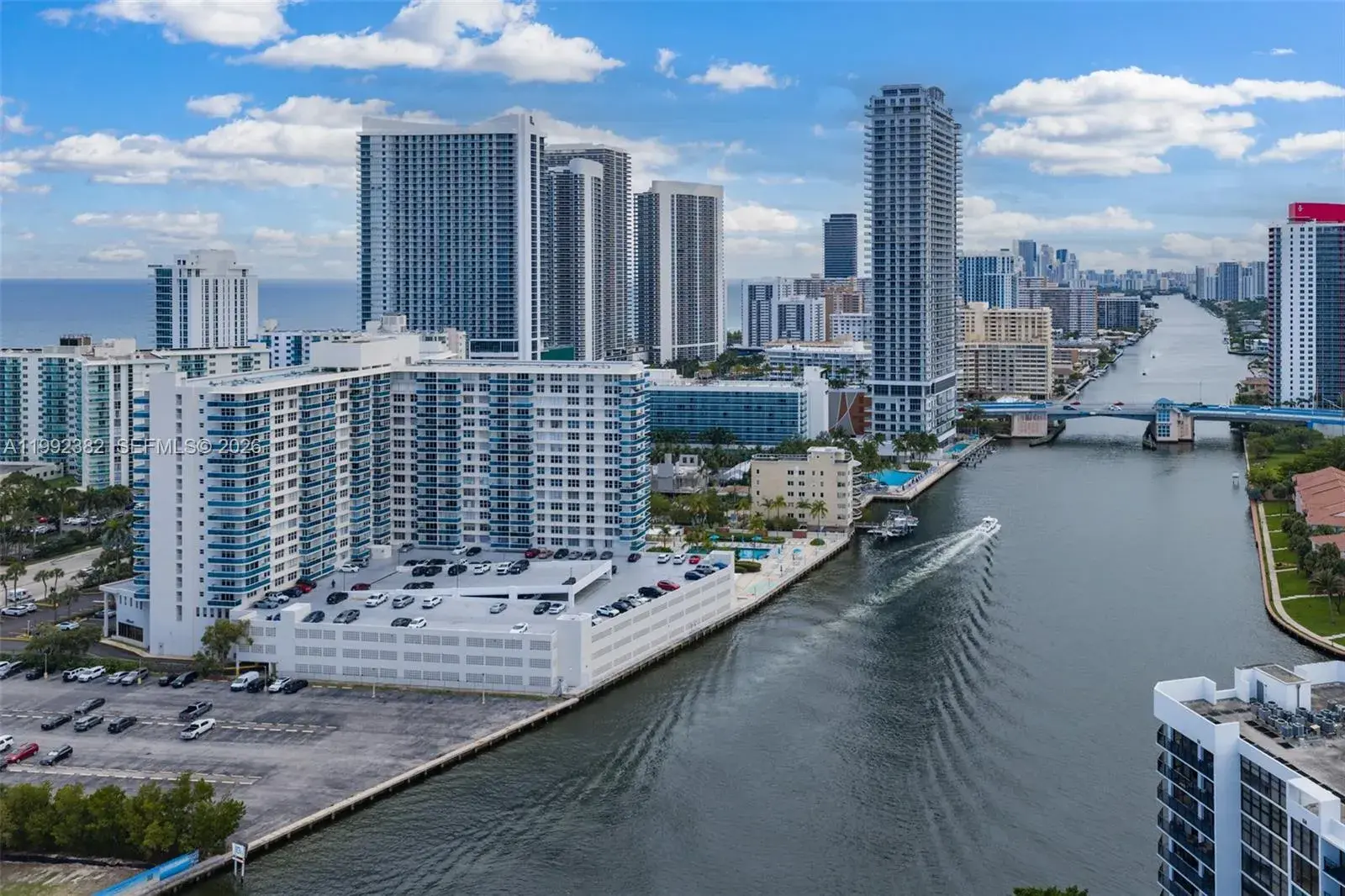 1 bedroom 1 bath Residential for sale at 3800 S OCEAN DR # 522, Hollywood FL 33019
