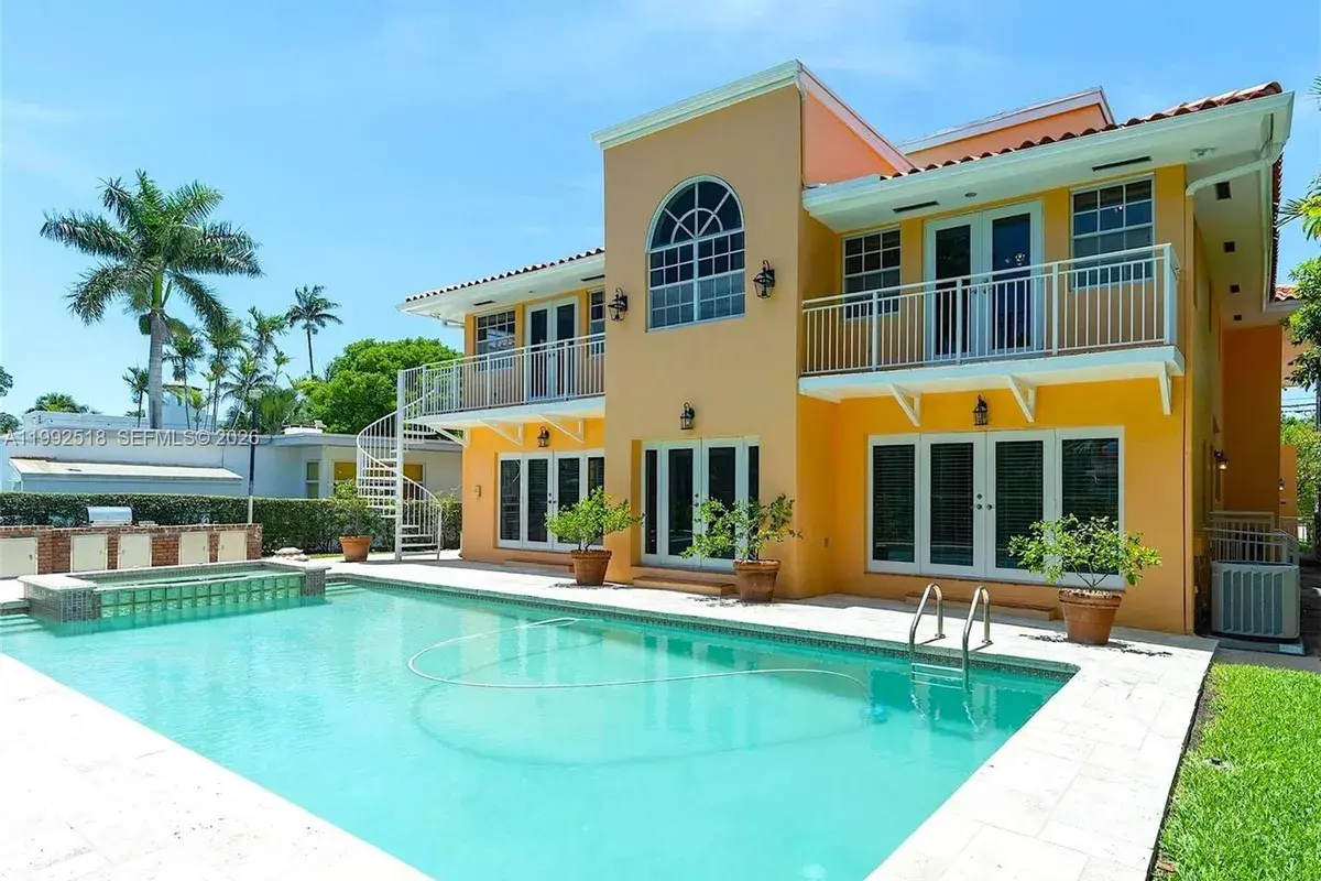 5309 Alton Rd, Miami Beach FL 33140