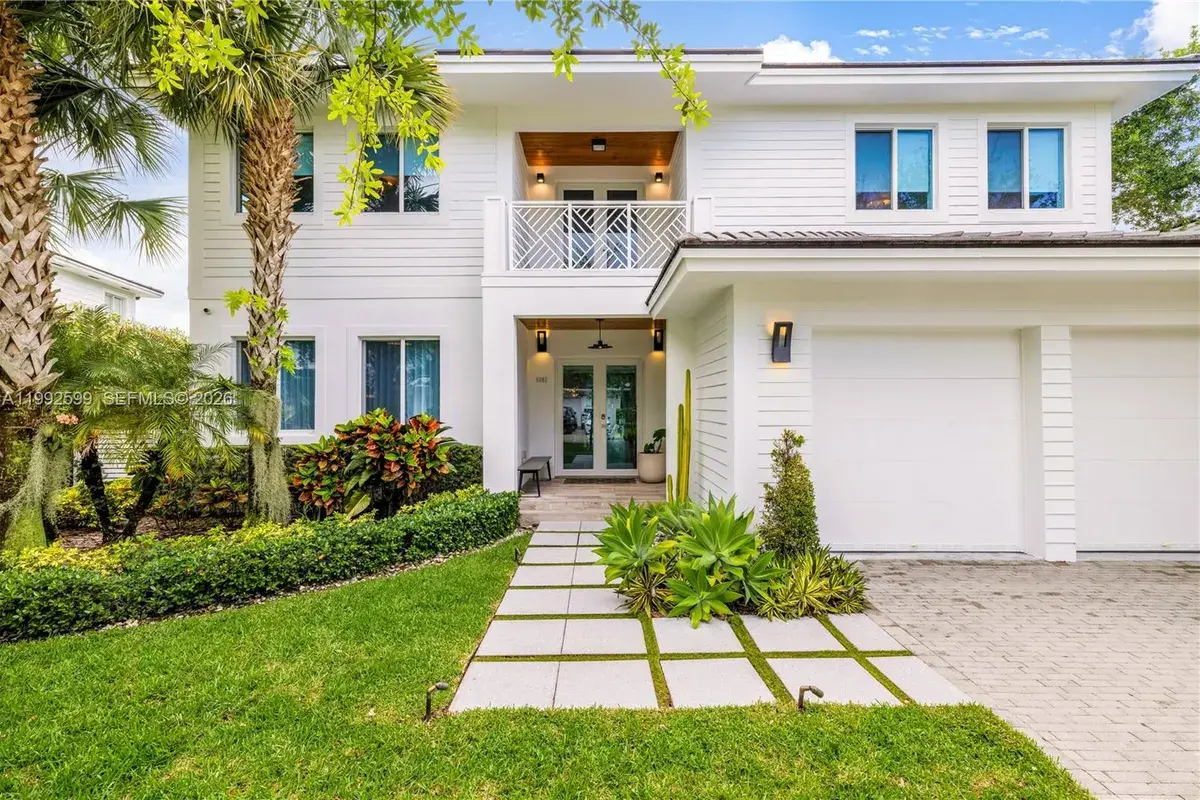 5602 SW 65th Ct, South Miami FL 33143