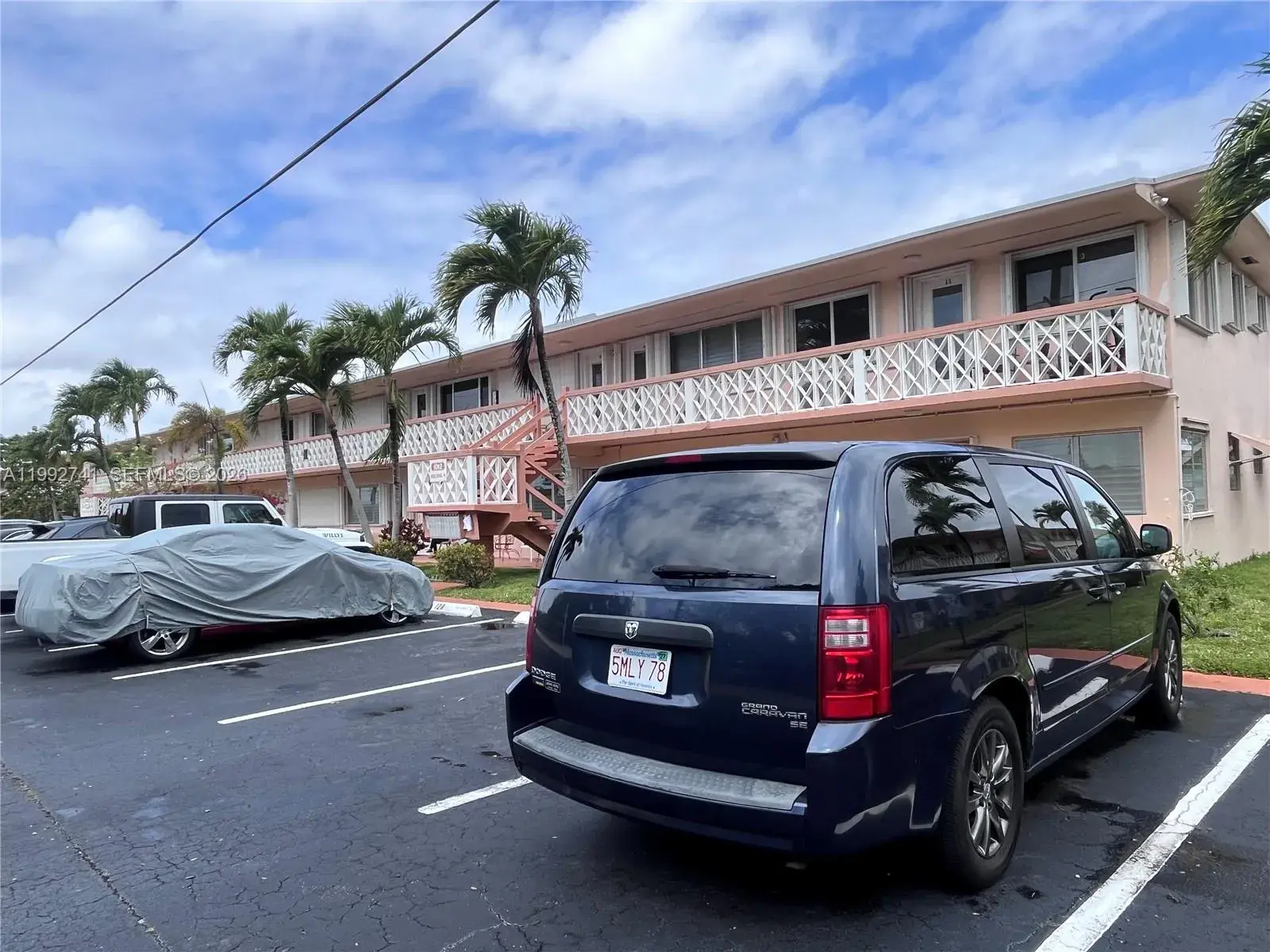 1012 SW 11th St # 9N, Hallandale Beach FL 33009