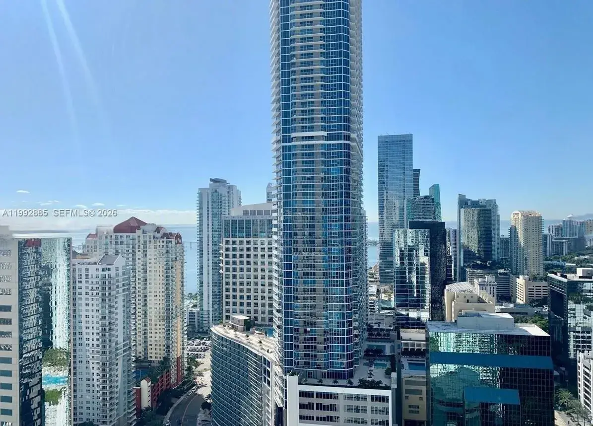 950 Brickell Bay Dr # 3807, Miami FL 33131