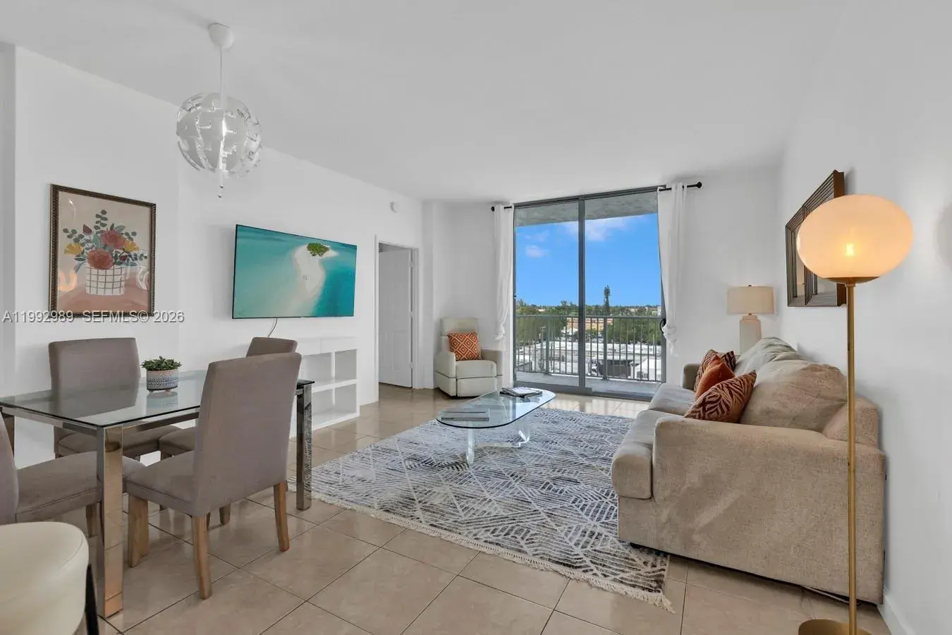 2 bedroom 2 bath Residential Lease for rent at 140 S Dixie Hwy # 403, Hollywood FL 33020
