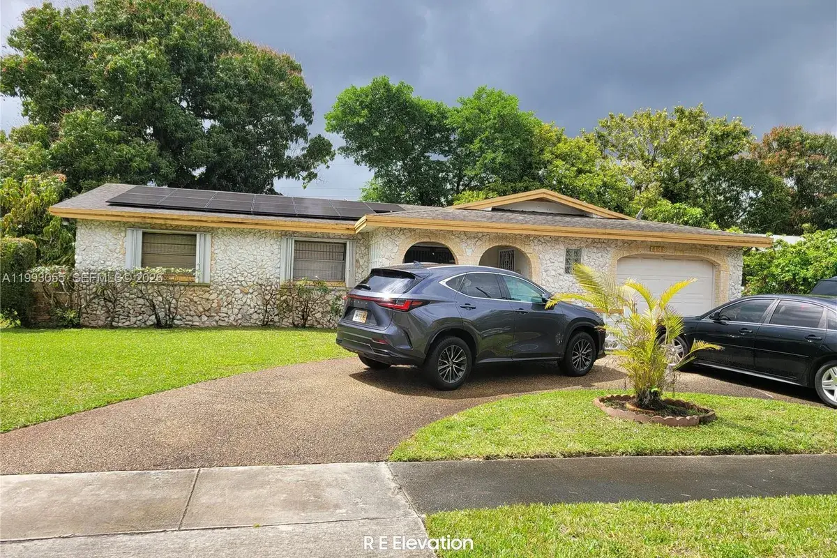 1149 NW 45th Ave, Lauderhill FL 33313