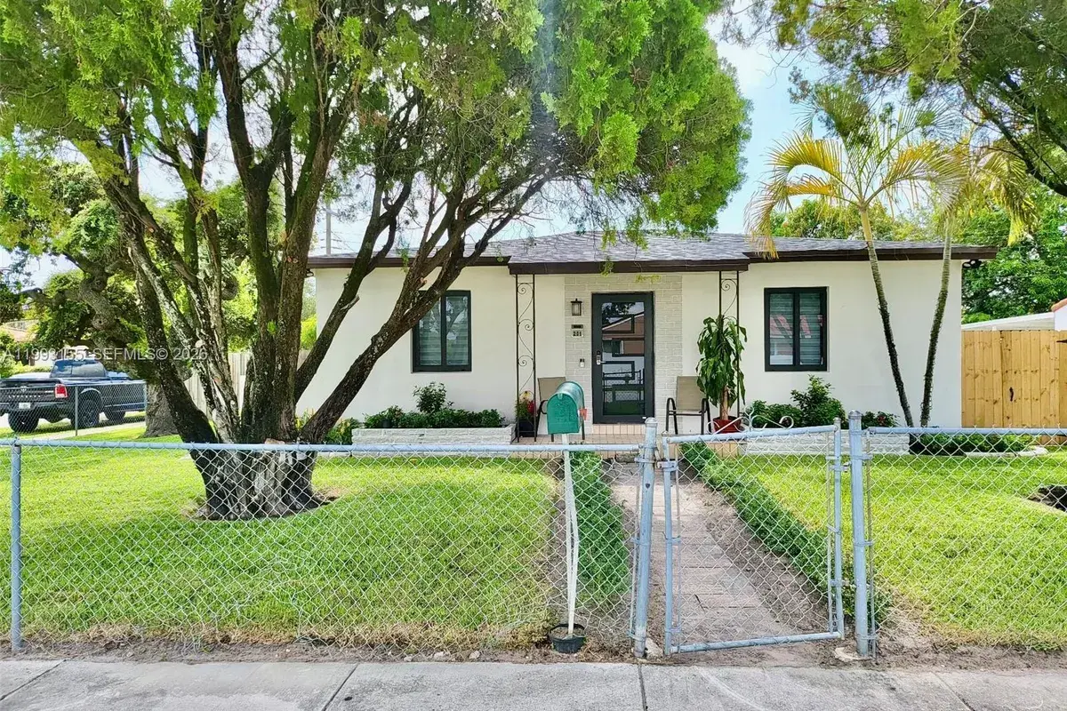 201 SW 62nd Ave, Miami FL 33144