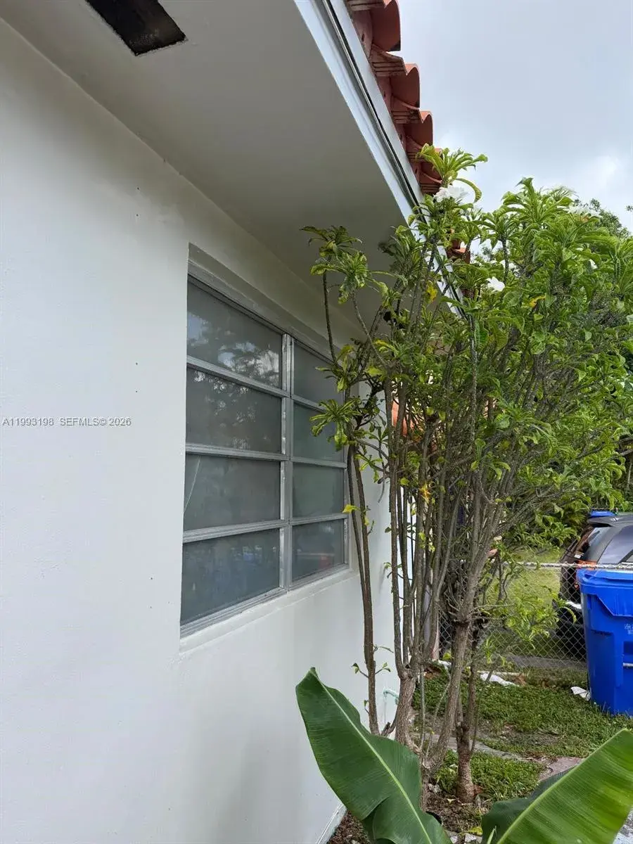 2353 SW 2nd St, Miami FL 33135