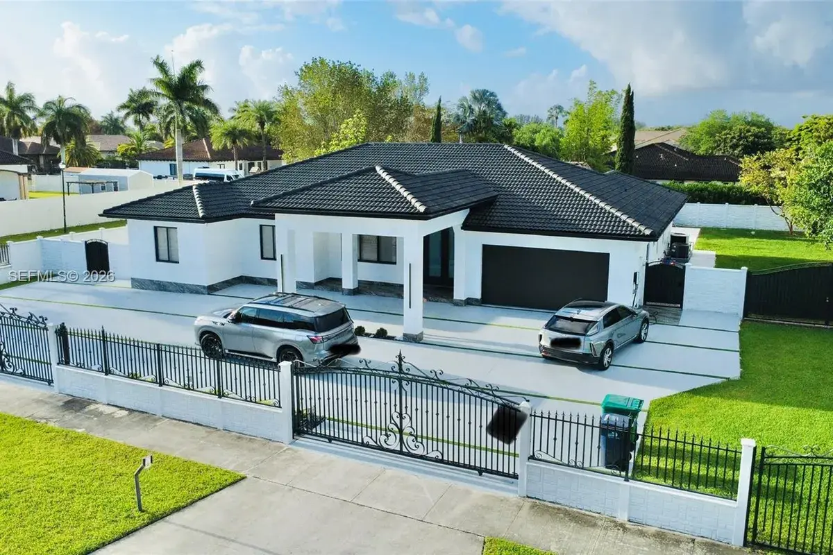 13430 SW 192nd St, Miami FL 33177