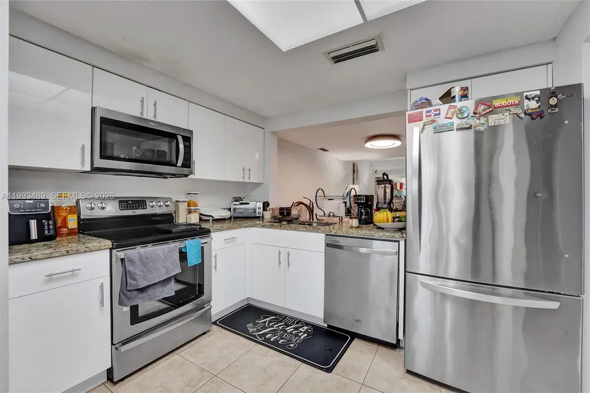 3592 NW 83rd Ln, Sunrise FL 33351