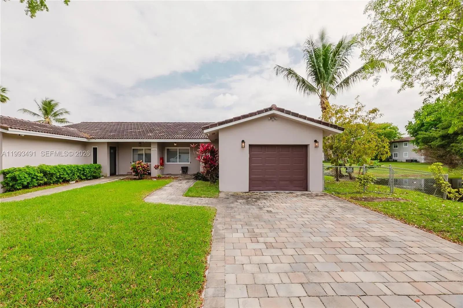 2 bedroom 2 bath Residential Lease for rent at 11320 NW 35th Ct # B, Coral Springs FL 33065