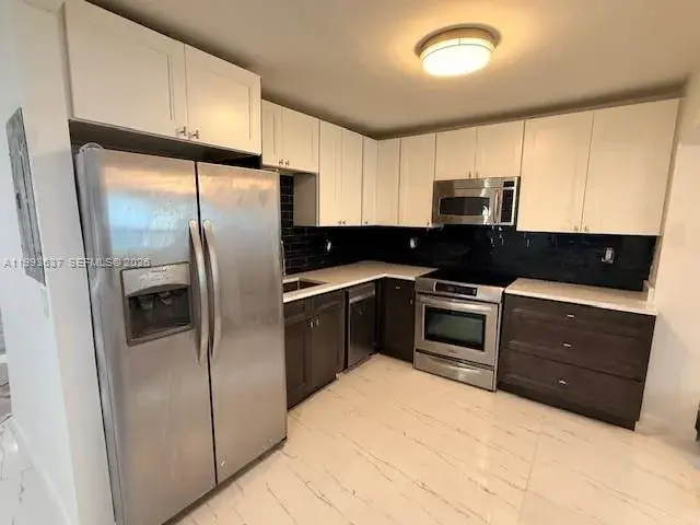 3 bedroom 2 bath Residential for sale at 535 NW 23rd Ave, Fort Lauderdale FL 33311