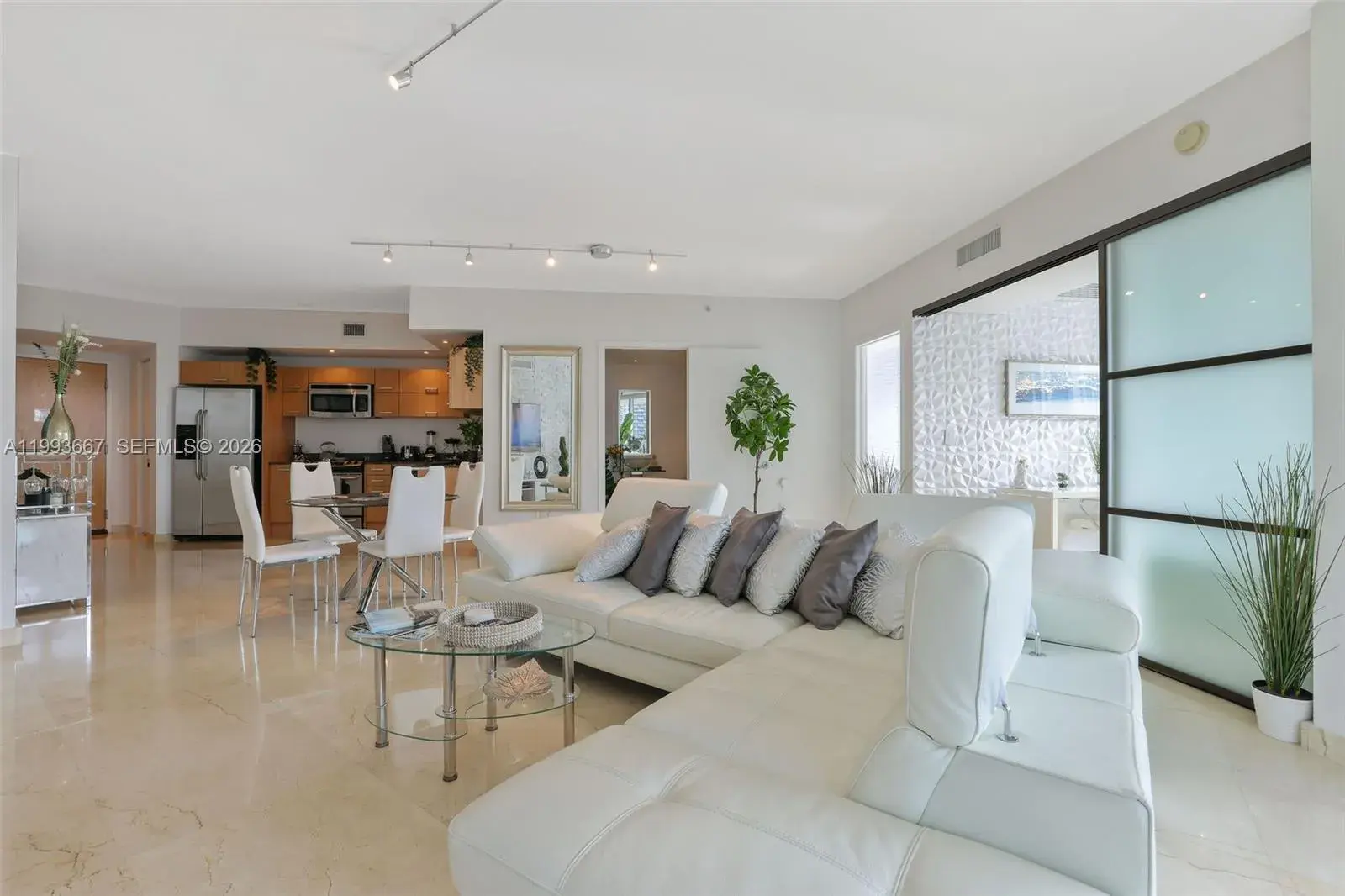 350 S Miami Ave # 3002, Miami FL 33130 photo 5